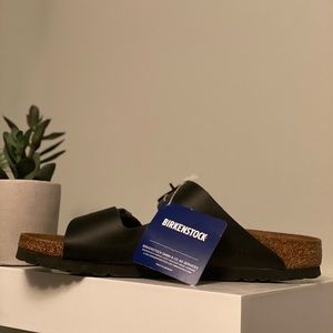 birkenstock arizona “black” SIZE 8 WOMENS